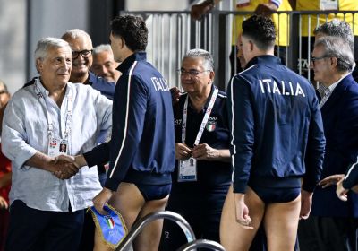 Il Ministro Tajani alla partita di pallanuoto tra Italia e Bosnia