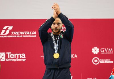 L'Italia Team incassa tre ori e due bronzi nella prima giornata di gare di pesi