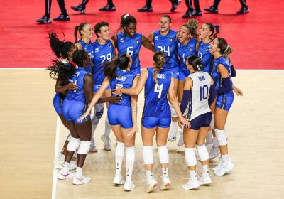 Pallavolo femminile: l'Italia batte 3-0 la Grecia e vola in finale